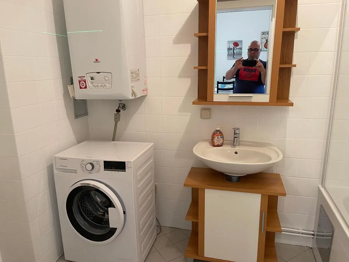 Peaceful Apartment For 4 Vienna 0*,  Austria