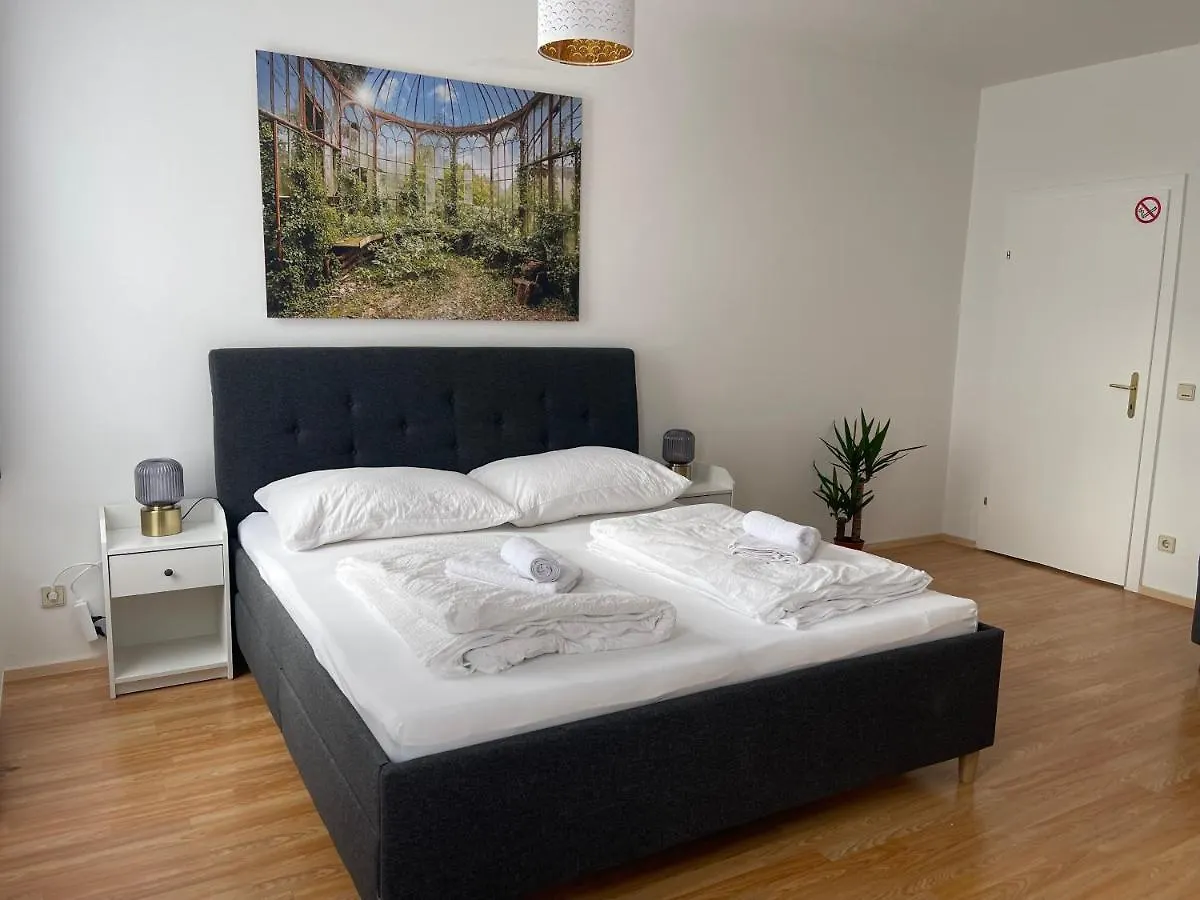 Peaceful Apartment For 4 Vienna